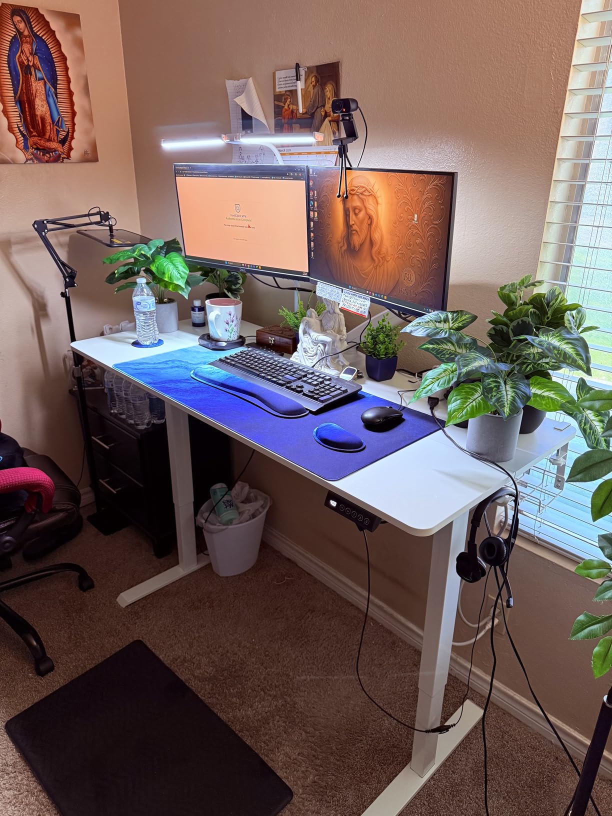 Veken 55 Inch Large Electric Standing Gaming Desk, Heights Adjustable, Sit to Stand Up, Work Home Office Computer Table for Study, Walking Pad, Writing, and Games, Wooden Desktop Desks, Black customer photo 1