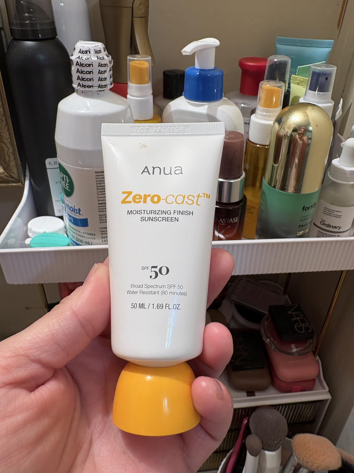 Anua, Zero-Cast Moisturizing Sunscreen SPF 50, Glow Natural Sunscreen for face, No White Cast, Hyaluronic Acid, Niacinamide, Oil-Free, Korean Skincare, 1.69 fl oz customer photo 1