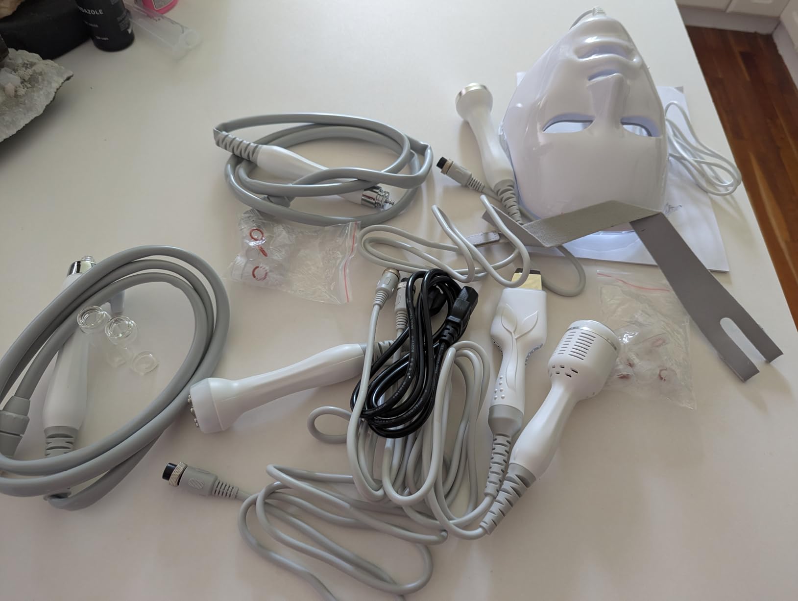 Hydrogen Oxygen 7 in1 Facial Care Machine with Mask Multifunctional Face Skin Care Device customer photo 2