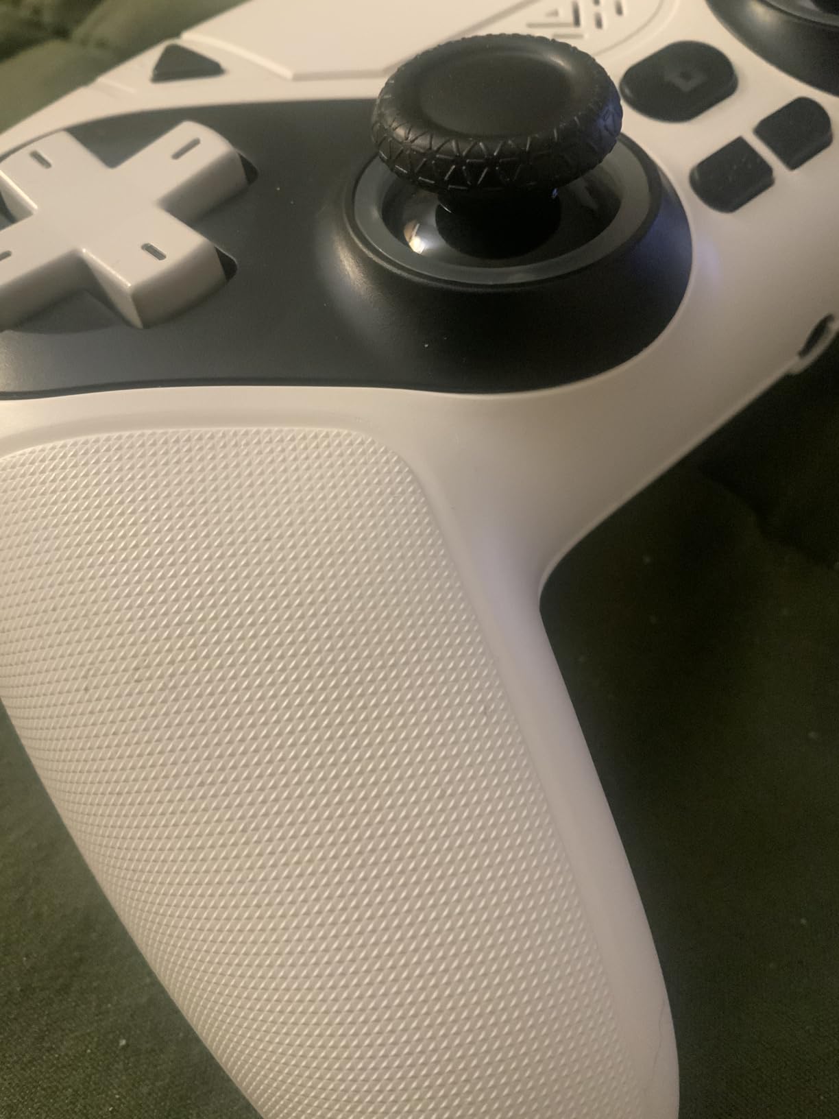 Gamrombo LED Wireless Controller for PS5, Compatible with PS5 Pro/Slim/PC, Dual Vibration, Macro/Turbo Function, 3.5mm Audio Jack, 6-Axis Motion Control Gamepad with Speaker(White) customer photo 1