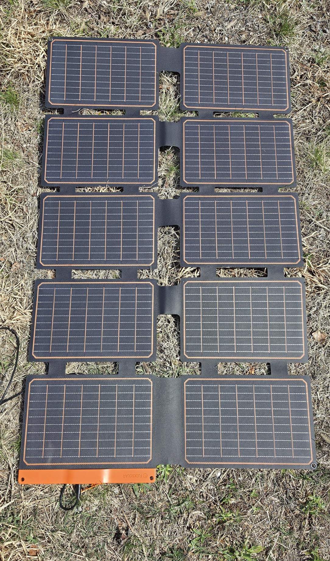 FlexSolar 100W Portable Solar Panels Chargers with PD3.0 USB-C,QC3.0 USB-A and DC Outputs Foldable IP67 Waterproof Power Emergency Camping for Small Power Station Generator,Phones, Power Banks customer photo 2