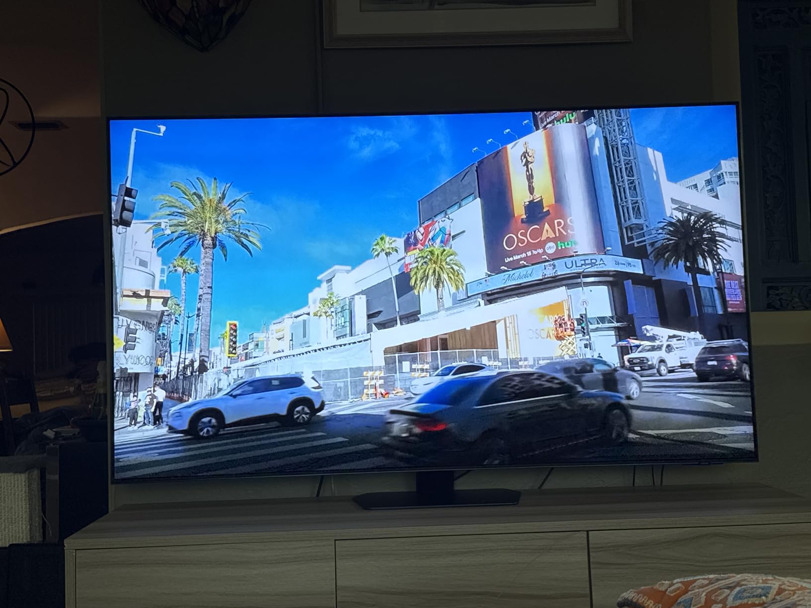 Samsung 65-Inch Class Neo QLED 4K QN90F Series, Vision AI, Mini LED Smart TV (2025 Model) - Neo Quantum HDR+, Object Tracking Sound+ w/Dolby Atmos, Glare Free, Gaming Hub, Alexa Built-in customer photo 2