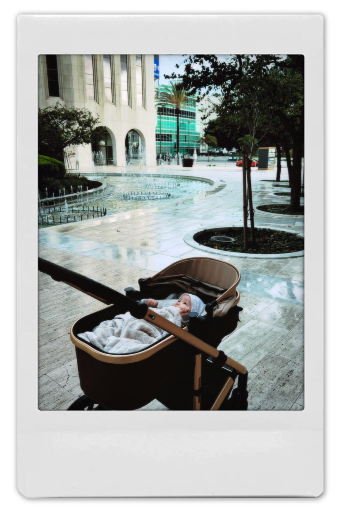 INFANS 2 in 1 Baby Stroller, Folding Newborn Pram Convertible Stroller Bassinet for Infant Foldable High Landscape Shock Absorption with Reversible Seat Aluminum Structure for Pushchair customer photo 1