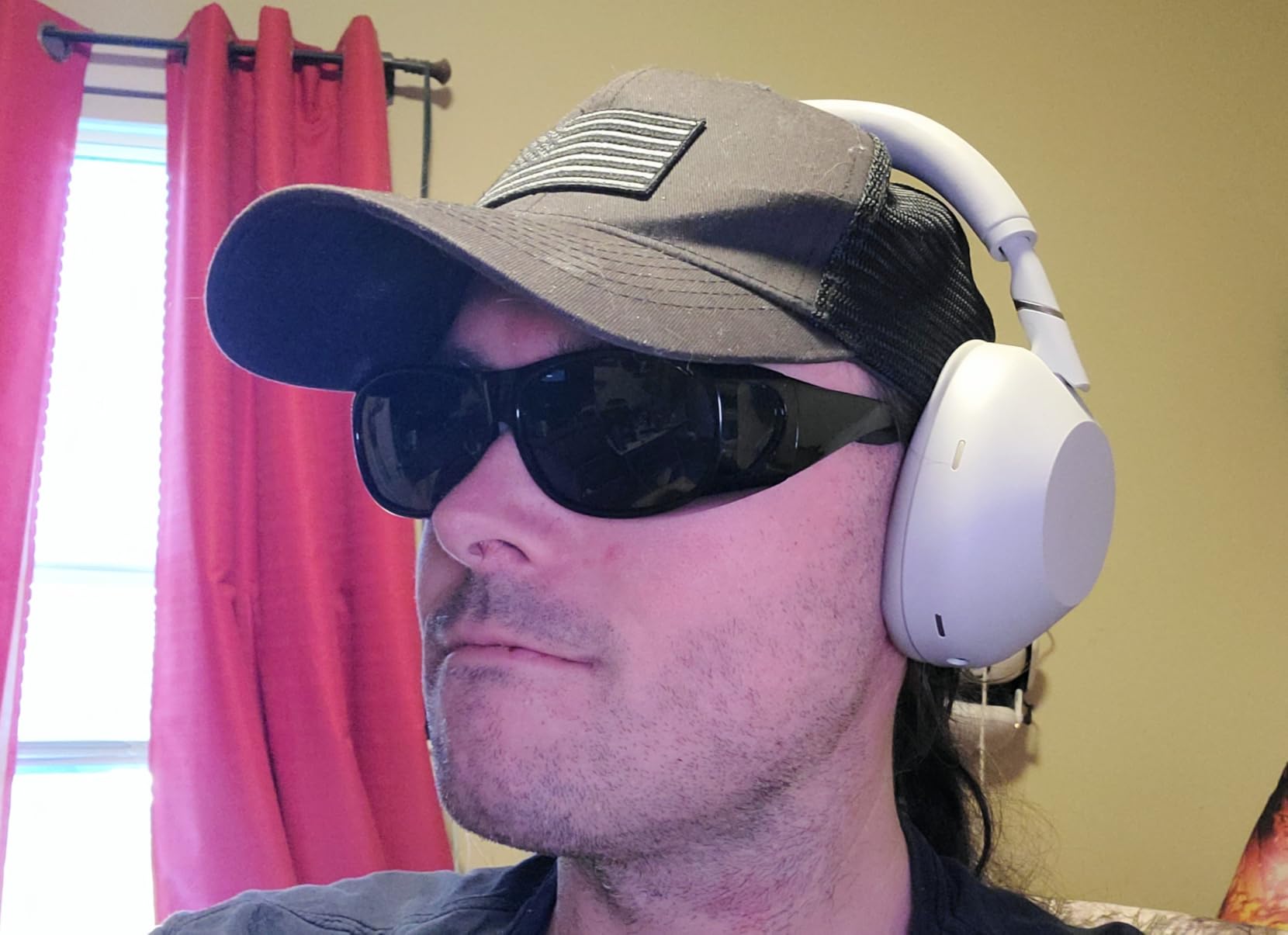 Sony WH-1000XM6 The Best Noise Canceling Wireless Headphones, HD NC Processor QN3, 12 Microphones, Adaptive NC Optimizer, Studio-Quality, 30-Hour Battery, Midnight Blue customer photo 1