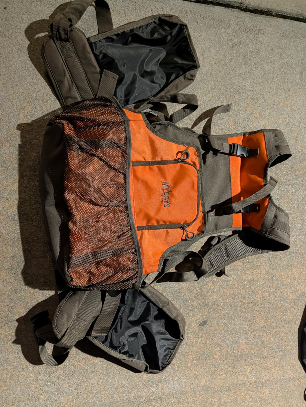 MYDAYS Upland Bird Game Vest, Hunting Tactical Vest with Game Pouch and Pockets customer photo 2