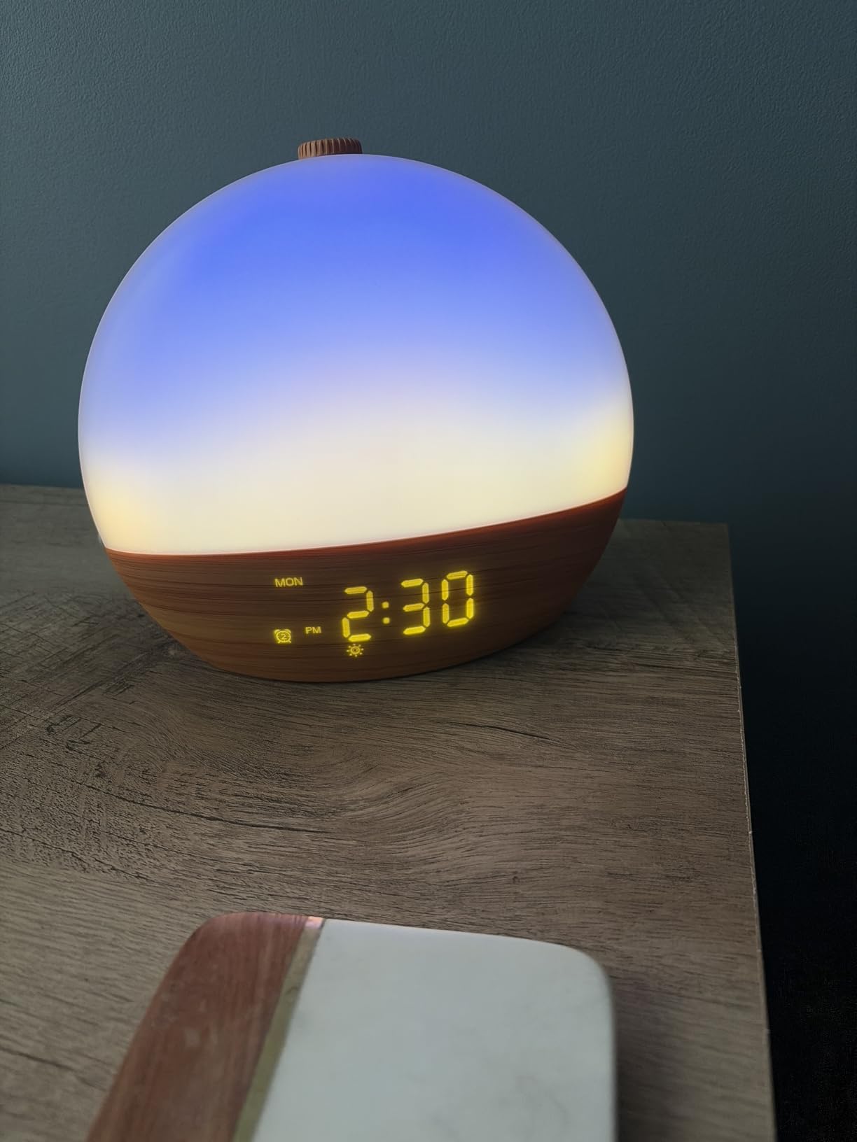 Sunrise Alarm Clock with Sound Machine - Wake Up Light, Wood Grain, Bluetooth, Dual Digital Alarm Clocks for Bedrooms, Adjustable Brightness, 30 Sleep Sounds customer photo 2