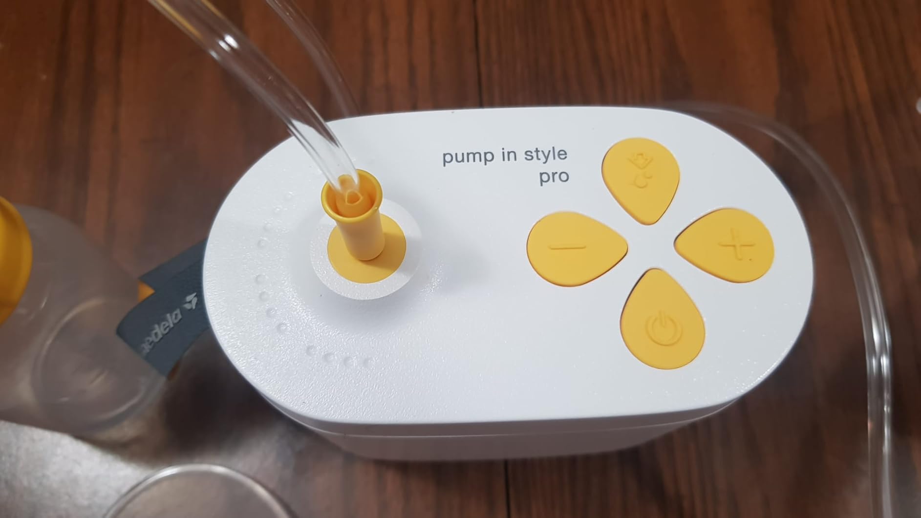 Medela New 2nd Gen Medela Pump in Style Pro Breast Pump, Clinically Proven Hospital-Efficiency, Compact Portable Double Electric Pump with Bottles and PersonalFit Plus Breast Shields customer photo 2