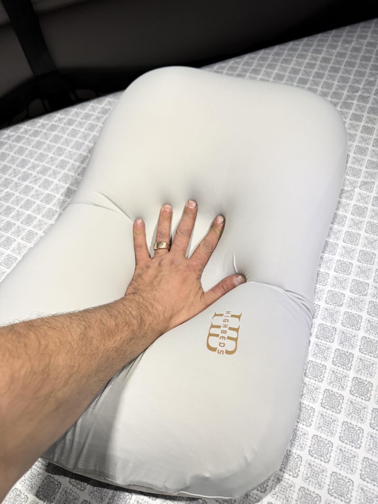 HighBeds Cervical Neck Pillow - Side Sleeper Pillow for Neck Pain Relief, Soft Ergonomic Memory Foam Pillows Ice Silk Zipperless Pillowcase, Eco-Friendly and Durable Material customer photo 1