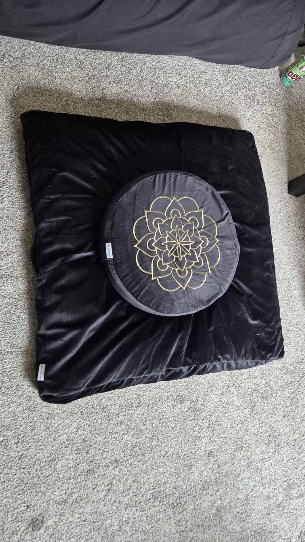 Hihealer Meditation Cushion Set Large Velvet Floor Pillow & Traditional Tibetan Yoga Bolster for Adults Zafu Meditation Mat with Buckwheat Filling customer photo 1