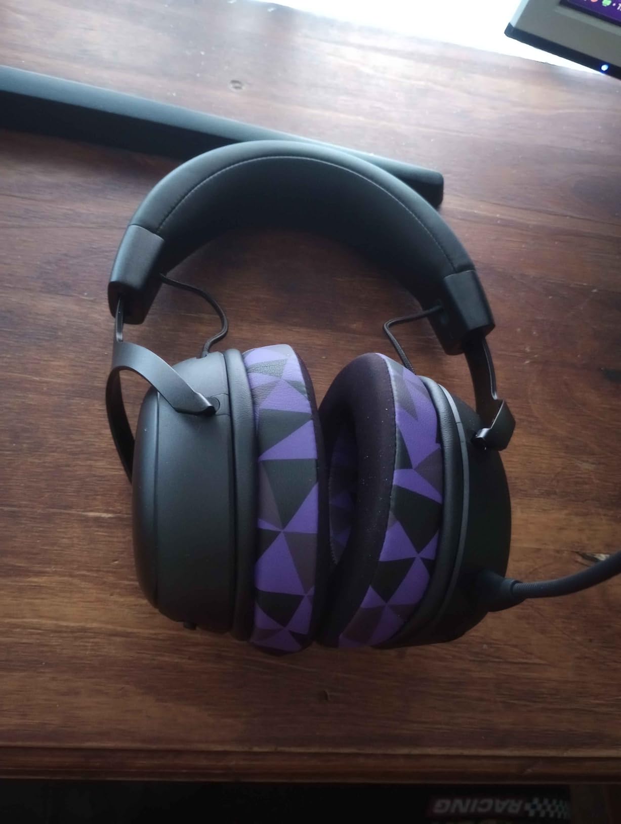 HyperX Cloud III S - Wireless Gaming Headset for Multi-Platform, 2.4GHz, Bluetooth, Battery Life up to 120 Hours 2.4GHz / 200 Hours Bluetooth, 53mm Angled Drivers, Detachable Mic customer photo 2