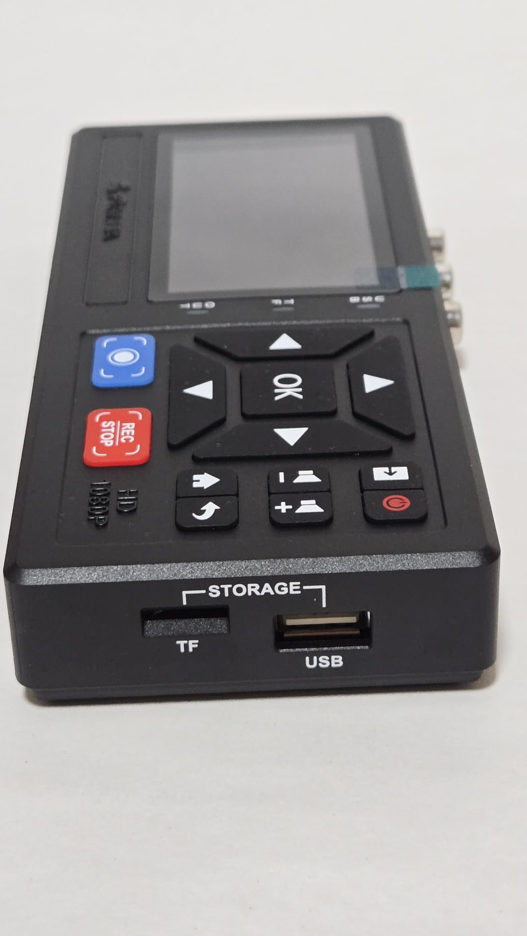 Portta VHS to Digital Converter with 128GB USB3.0 Flash Drive, Video to Digital Recorder Compatible with VHS, VCR, DVR, DVD, Hi8, Mini DV Players, Camcorder (Tapes/DVD Player Not Included) customer photo 2