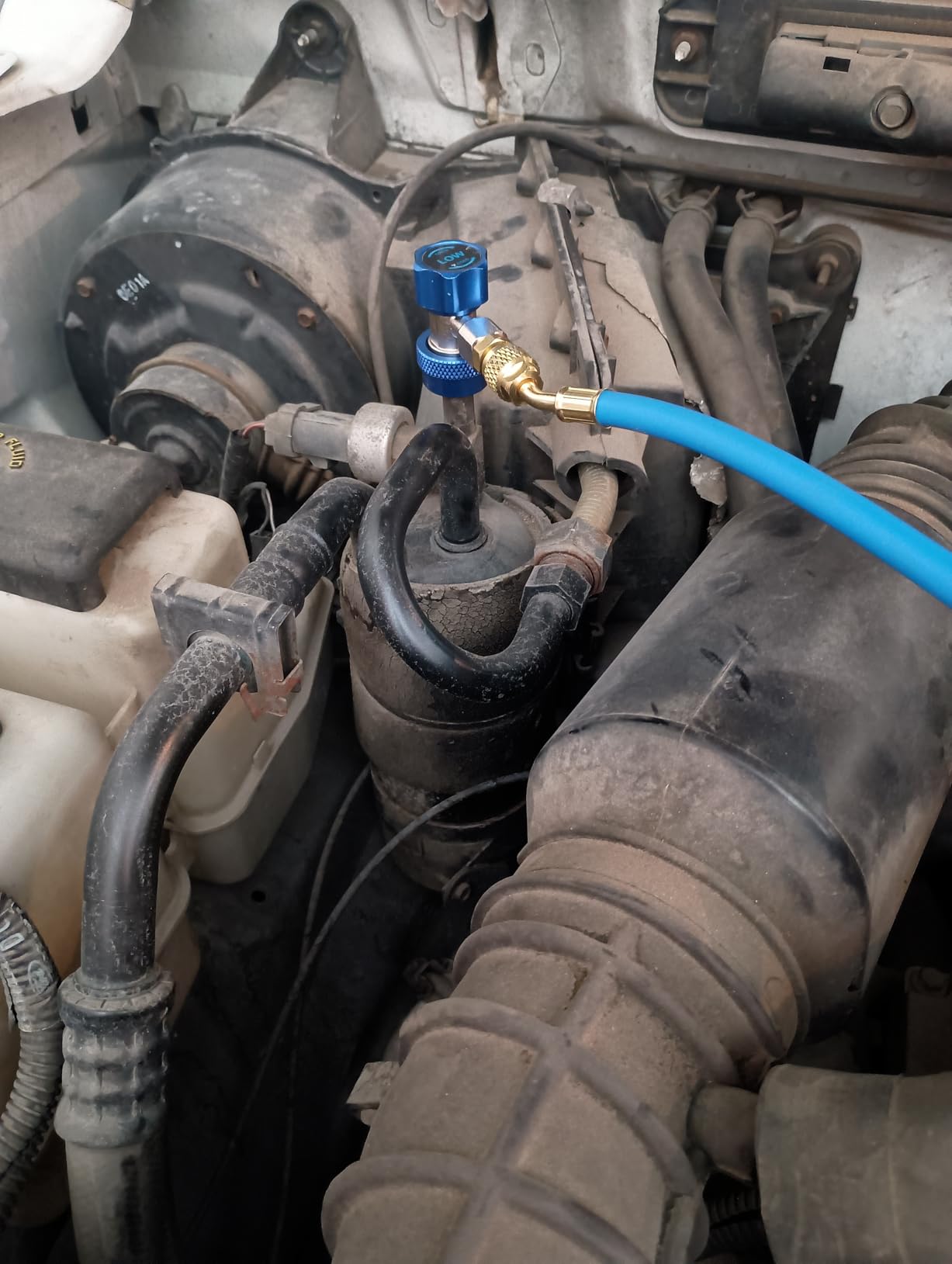 Pipe Freezing Device Assembly - Refrigerant Hose for HVAC Pipe Freezing Kits, 1/4-inch SAE Filling Hose with Fittings customer photo 3
