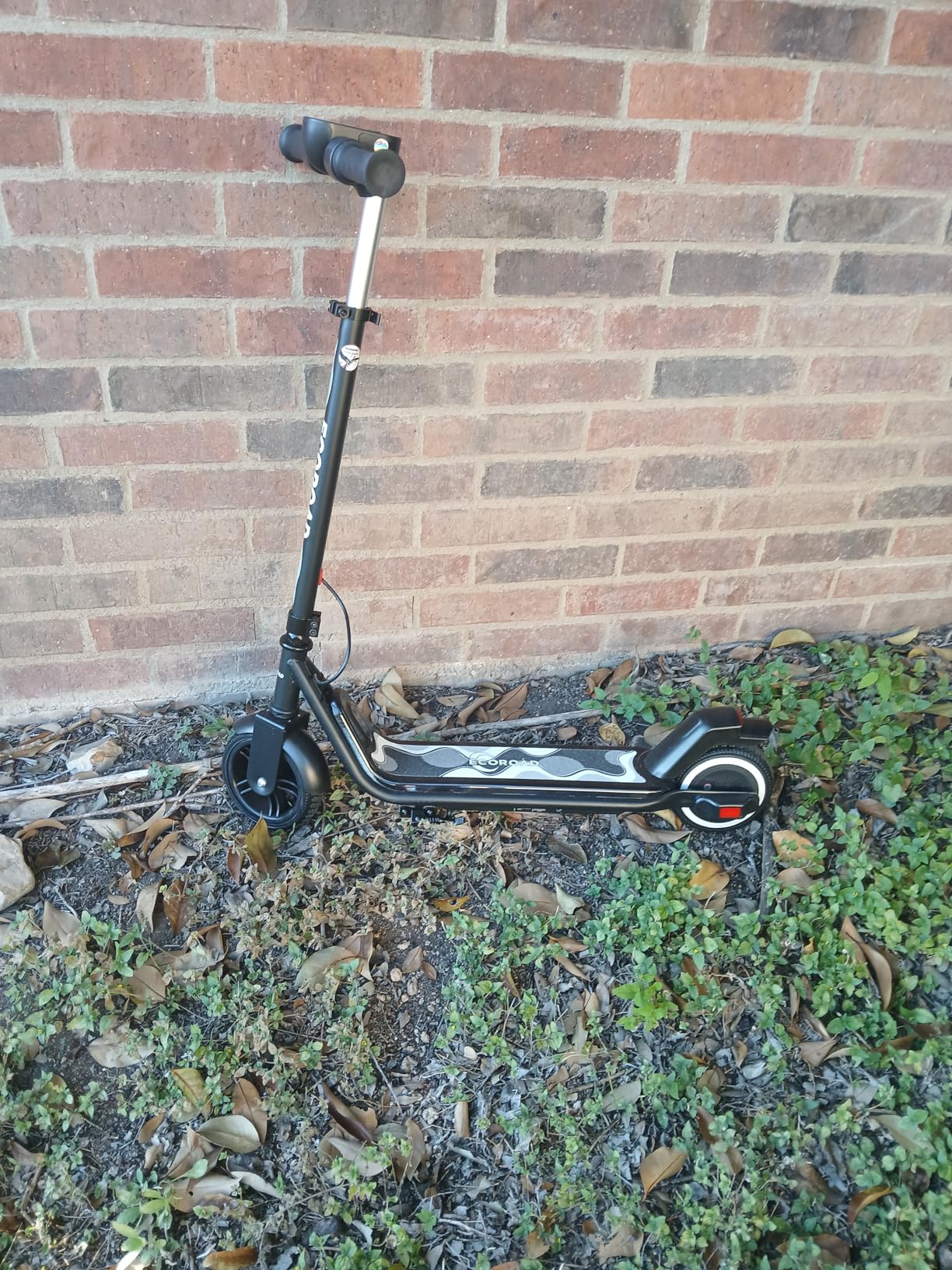ECOROAD EK6 Kids Electric Scooter for 6-12, 3/6/10mph Speeds for Ultimate Comfort, Adjustable Height Electric Scooter, 150W & Dual Brake Safety, for Growing Adventurers (Rider:3.9-5.2 ft) customer photo 2