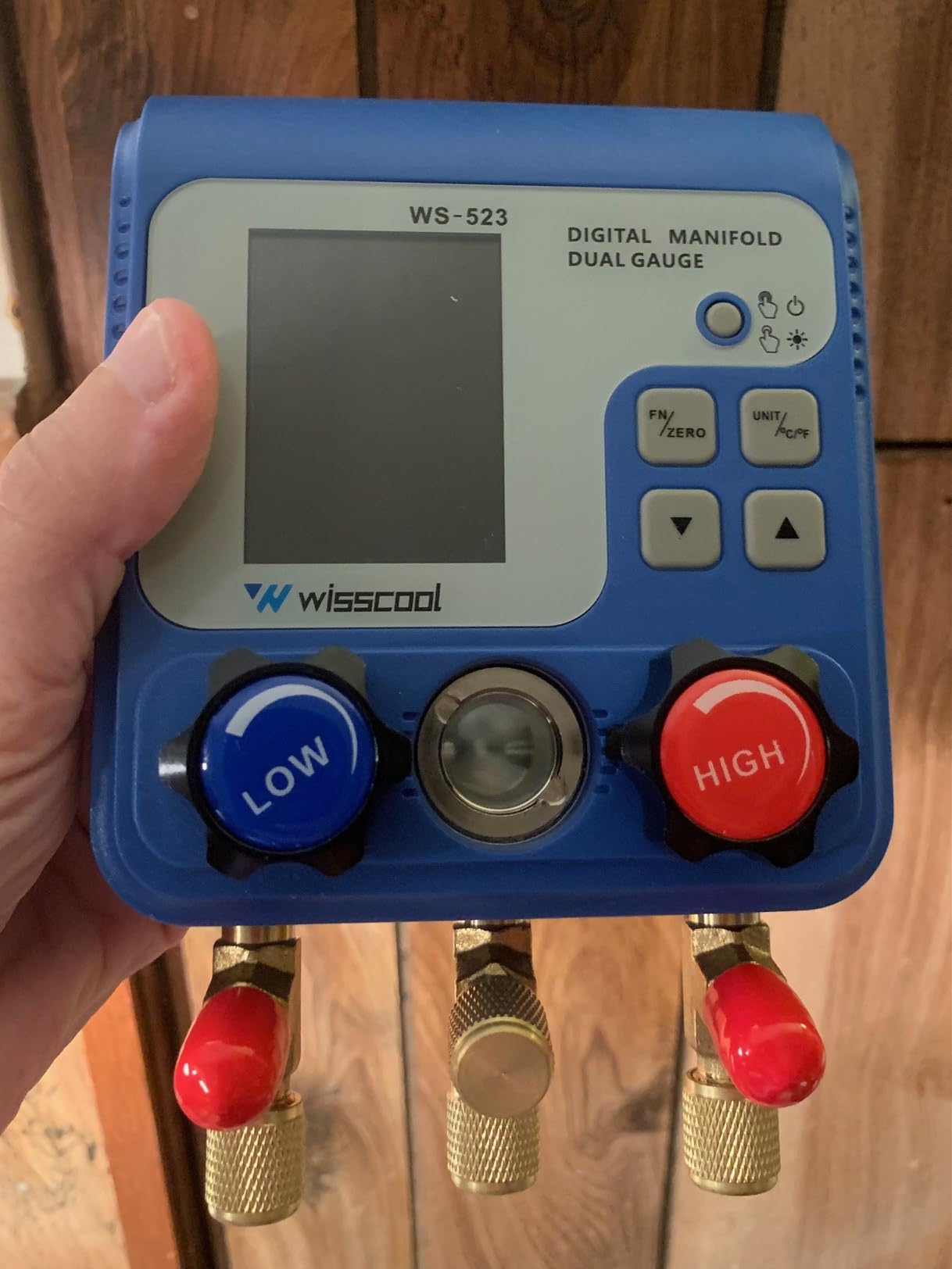 WISSCOOL Dual Digital Manifold Gauge for HVAC & Auto AC - 94 Refrigerants (R410A/R454B/R32/R1234yf/R134a), Temperature Pressure Test, 3 Port HVAC Gauge Color Display customer photo 1