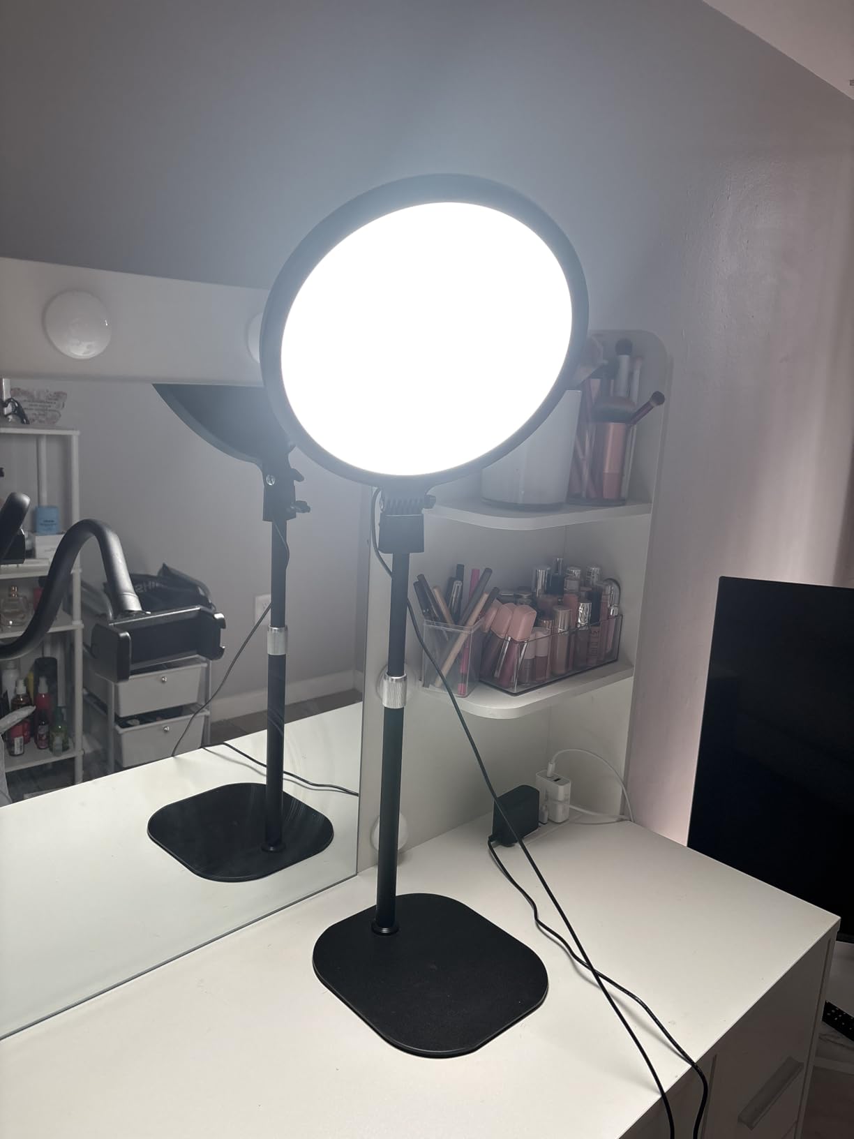 1300 Lumens Ring Light with Stand for Desk, Computer & Laptop - Podcast & Streaming Light with Flexible Phone Holder customer photo 1