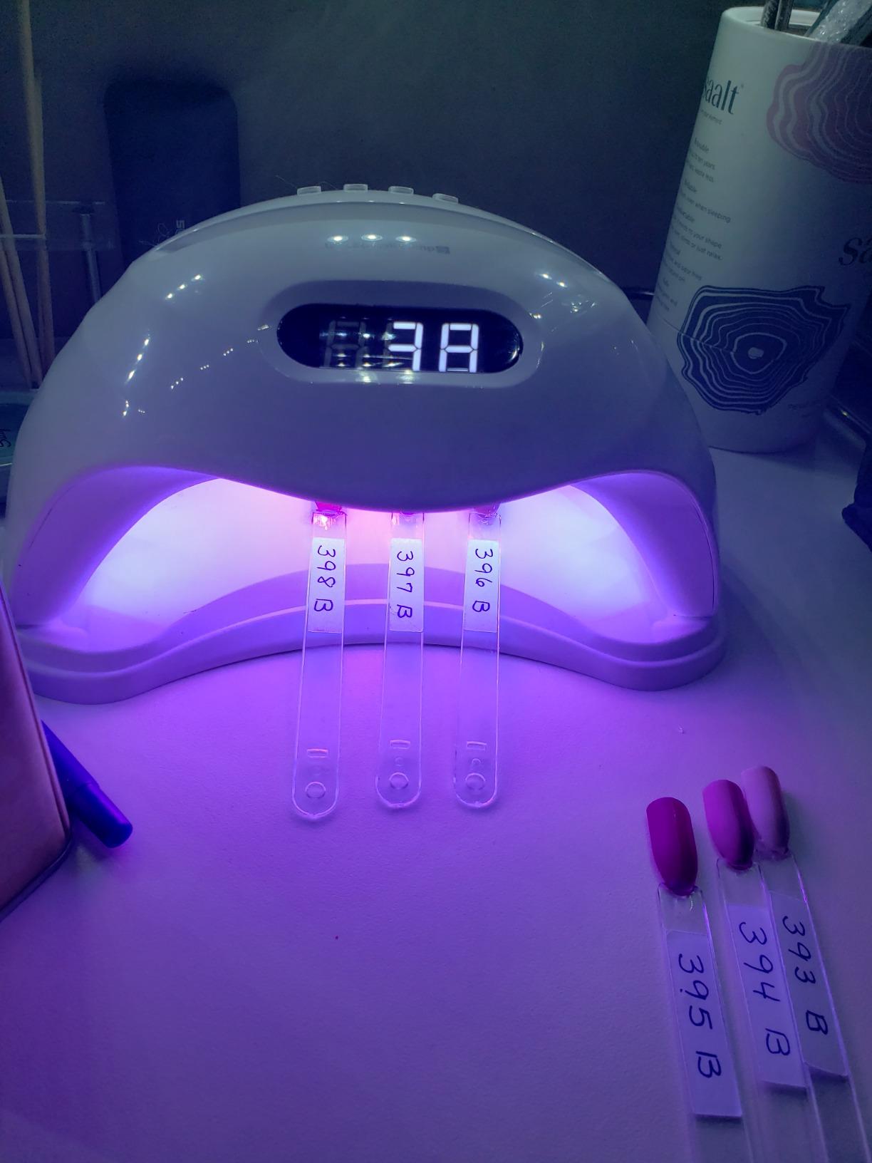 Beetles UV Nail Lamp - LED Nail Lamp with 3 Timer 30/60/120s UV Light for Gel Nails Smart Sensor Nails Dryer for Fast Curing Gel Polish Top Coat and Base Coat, DIY Salon Manicure Art Tools, White customer photo 2