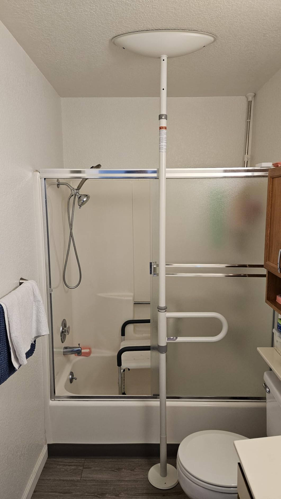 HEALTHCRAFT uPole with Pivot Bar (7-10 Feet) Transfer Pole for Seniors, Floor to Ceiling Grab Bar Tension-Mounted, Toilet Safety Grab Handle for Elderly, Bedroom Support Rail (300 Lb. Capacity) customer photo 1