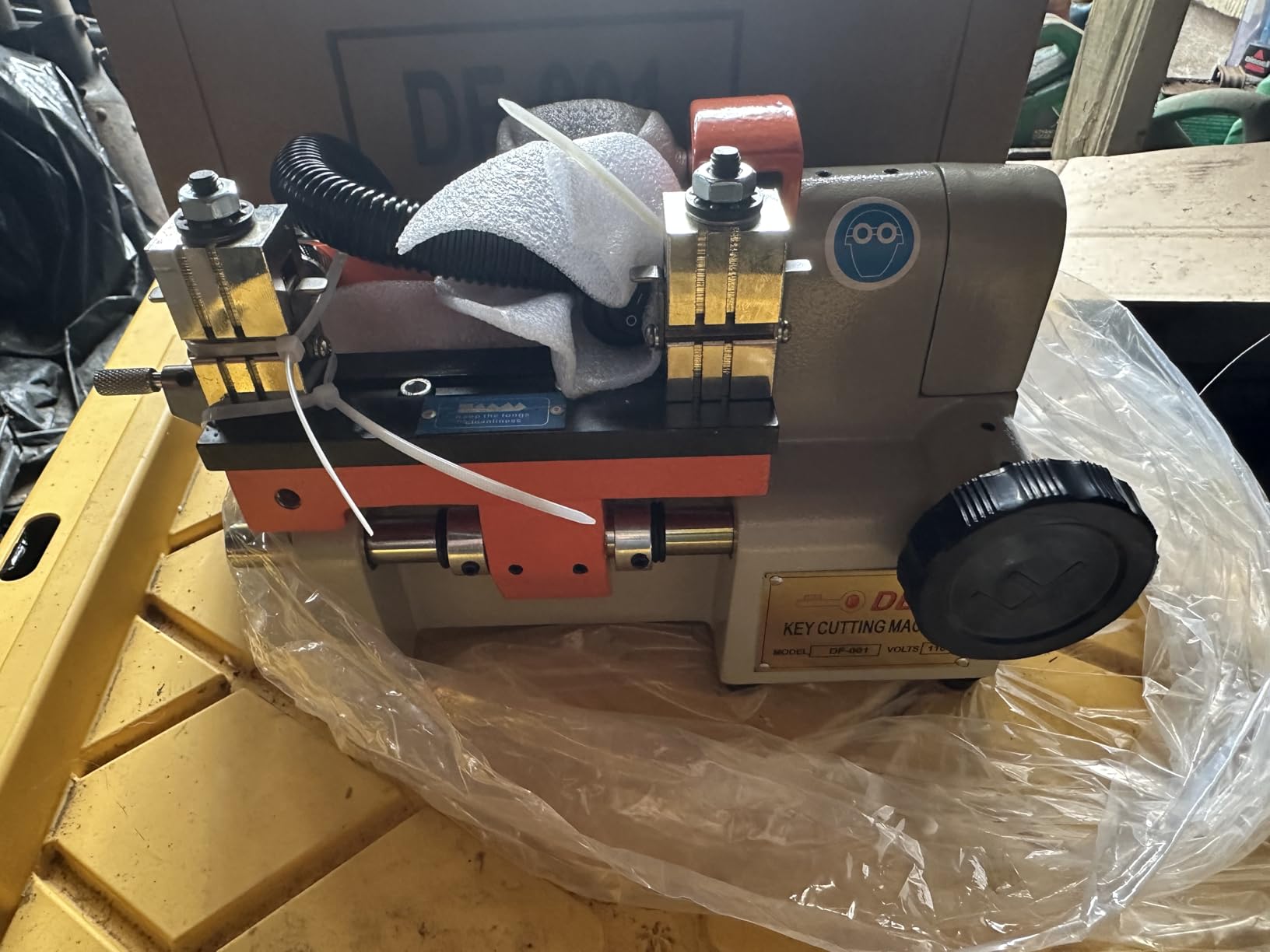PakaLife Key Cutting Machine, Automatic Maker, Cutter Machines with LED Display, High Precision Keys Copy Machines, Professional Commercial Key Duplicator, Portable Making Machine for Locksmith customer photo 1