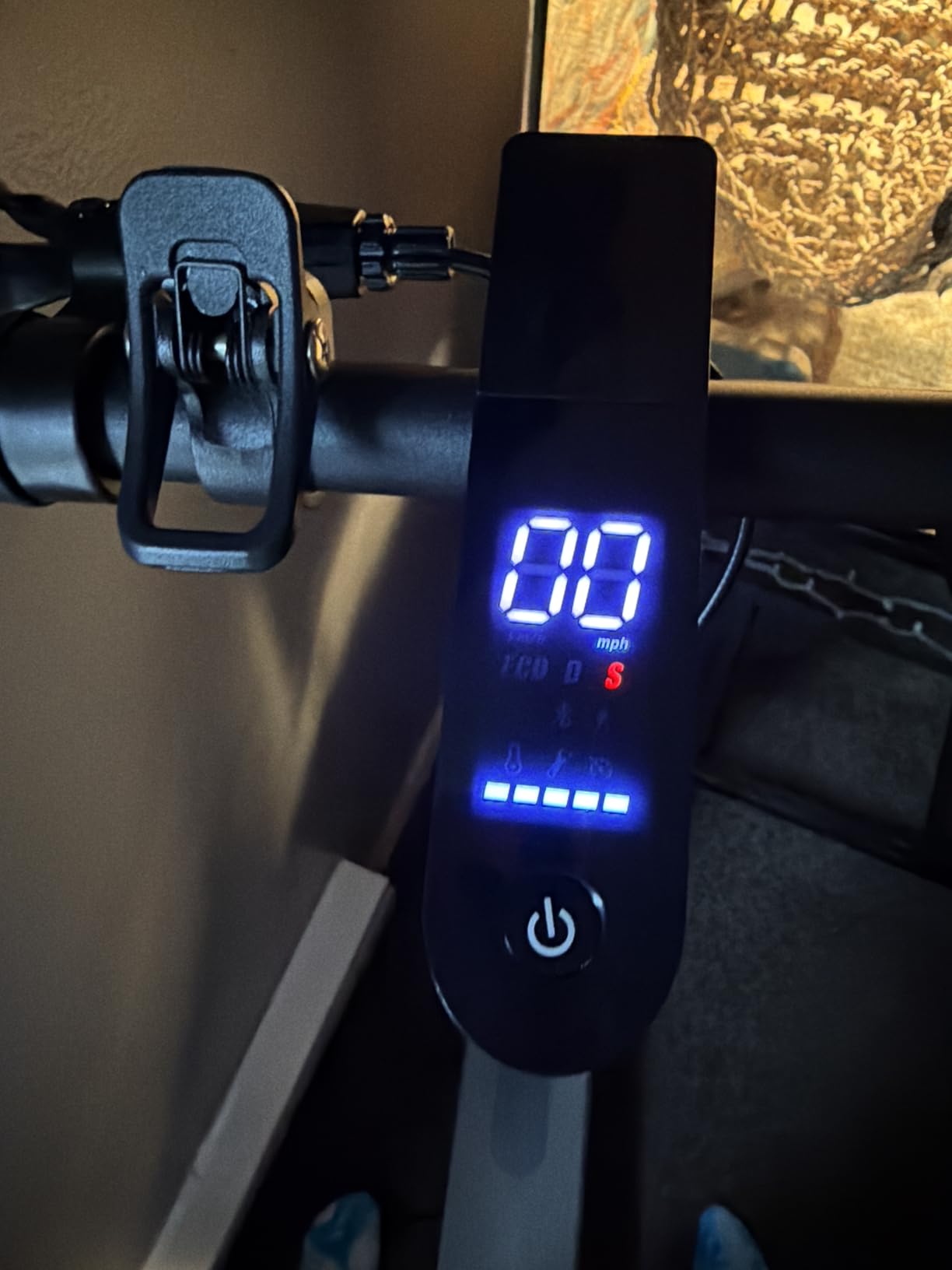 WERHY 8.5/10 Inches Electric Scooter, 350W/500W Powerful Motor & 19/22 MPH Top Speed, 15-28Miles Long Range, Folding E Scooter with Dual Braking for Adults customer photo 1