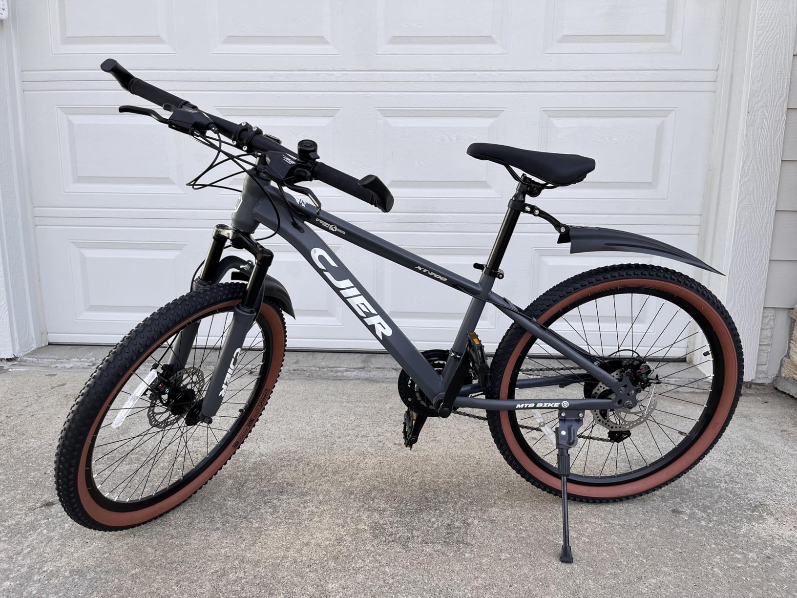 DEYGIA 24/26 inch Kids Mountain Bike for Boys/Girls/Men/Women 21 Speeds Kids Bike, 2.125'' Tires MTB Bicycle with Suspension Fork, Dual Disc Brakes, Internal Wiring Frame, Auxiliary Handle customer photo 2