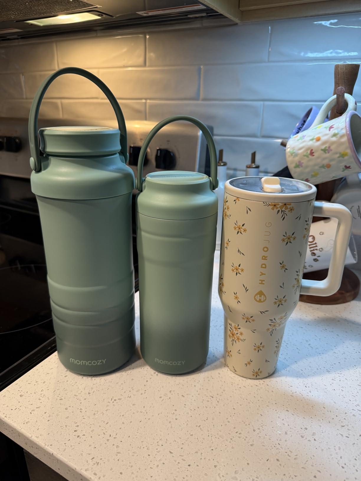 Momcozy Portable Breast Milk Cooler for Travel, 24H Ice-Free Cooling Breastmilk Storage Bottles Container, 12oz Leak Proof Outdoor Small Freezer, Baby Breastfeeding Essential for New Moms customer photo 1