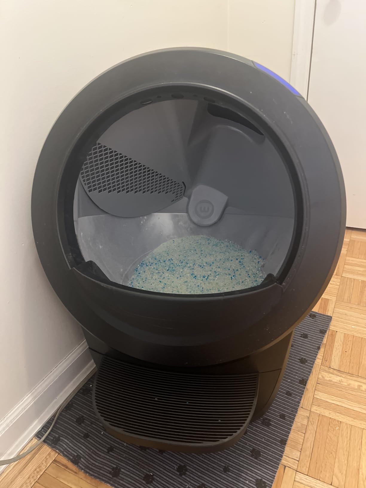 Litter-Robot 4 Supply Bundle by Whisker, Black - Automatic, Self-Cleaning Cat Litter Box, Includes Litter-Robot 4, 3 OdorTrap Refills, 10 Liners, 30 Cleaner Wipes, & 2 Carbon Filters customer photo 1