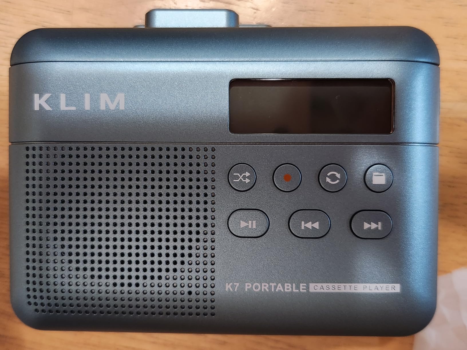 KLIM K7 Cassette Tape Player - Cassette to MP3 Converter - Portable - Built-in Microphone & Speaker - Rechargeable Battery - Earphones - 16GB SD Card - Blue customer photo 1