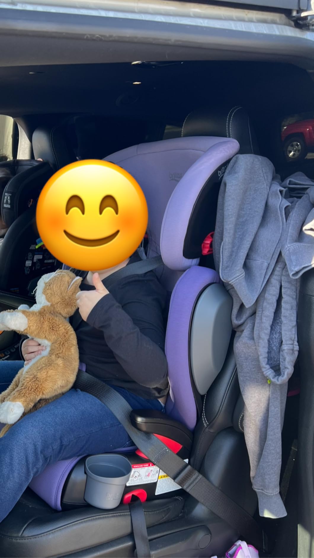 Britax UpNGo Click Backless Booster Car Seat with Rigid LATCH, Lightweight and Portable Travel Booster with Slim Design and PosturePlus, Accommodates Kids up to 120 Lbs and 63 inch - Parchment customer photo 1