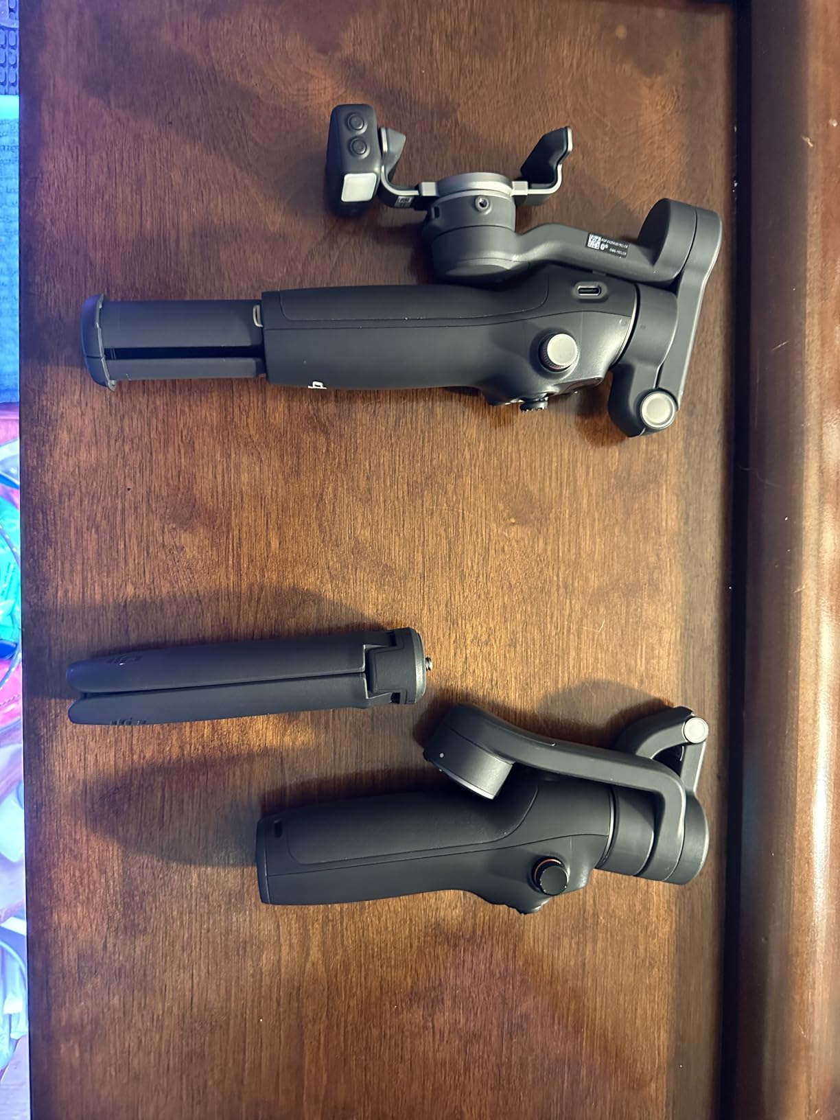 DJI Osmo Mobile 8 Advanced Tracking Combo Gimbal Stabilizer for Phone, AI Native Tracking with Audio & Lighting, 360 Pan Rotation, Built-in Extension Rod & Tripod, 10h Battery, Extension Rod customer photo 1