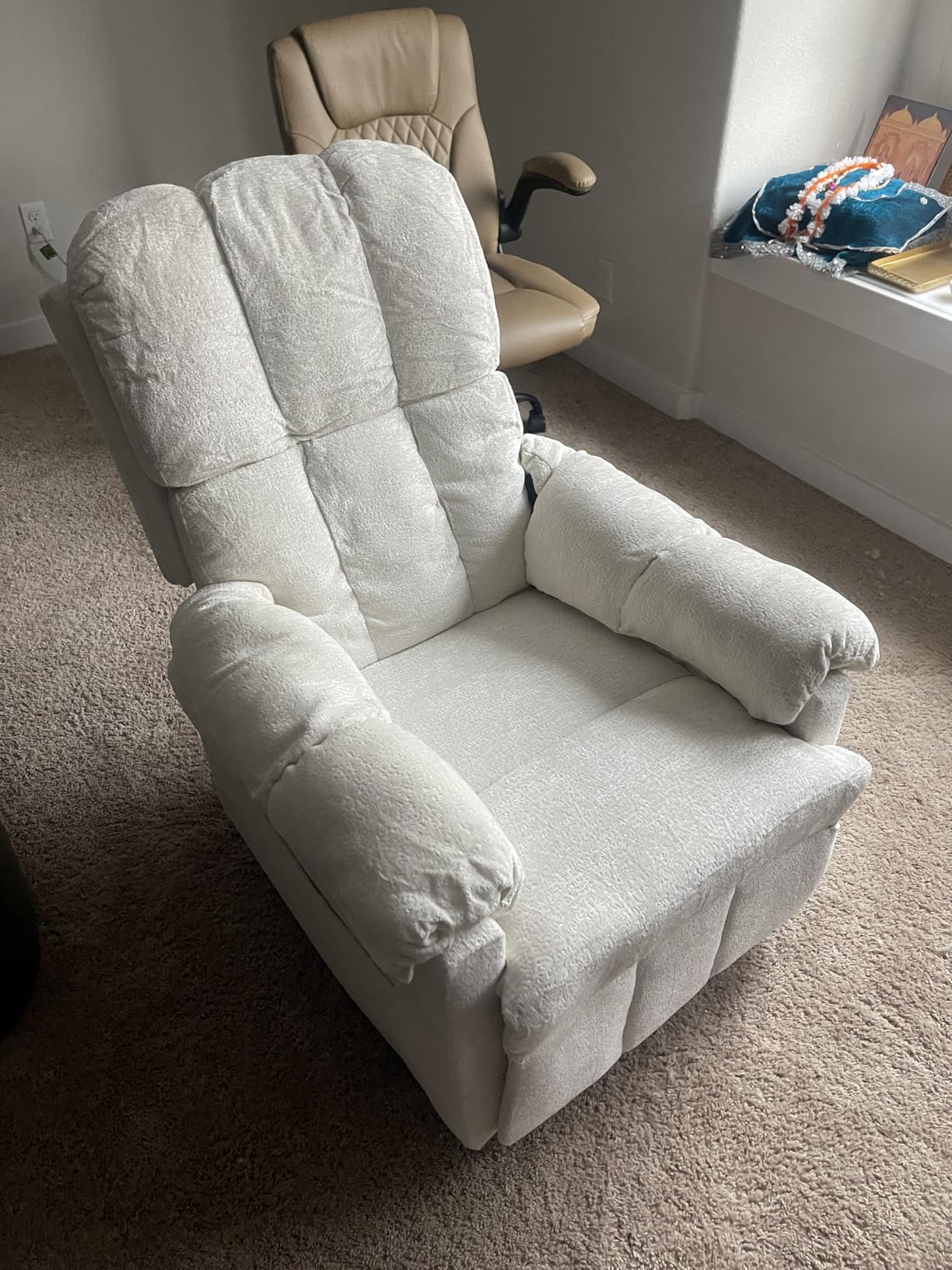Korser Recliner Chair, Swivel Rocker Recliner Chair for Adults, Small Recliners for Small Spaces, Upholstered Manual Recliner with Side Pockets, Nursery Rocking Chair for Living Room, Chenille, Beige customer photo 2