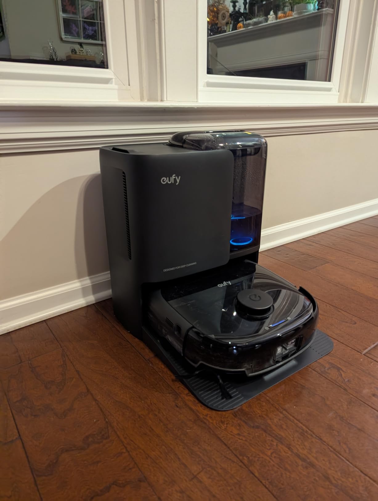 eufy Robot Vacuum E25, 20,000 Pa Suction, HydroJet Always-Clean Roller Mop, All-in-One Robot Vacuum and Mop Combo, Edge-to-Corner Cleaning, Zero-Tangle Design, AI Obstacle Avoidance customer photo 2