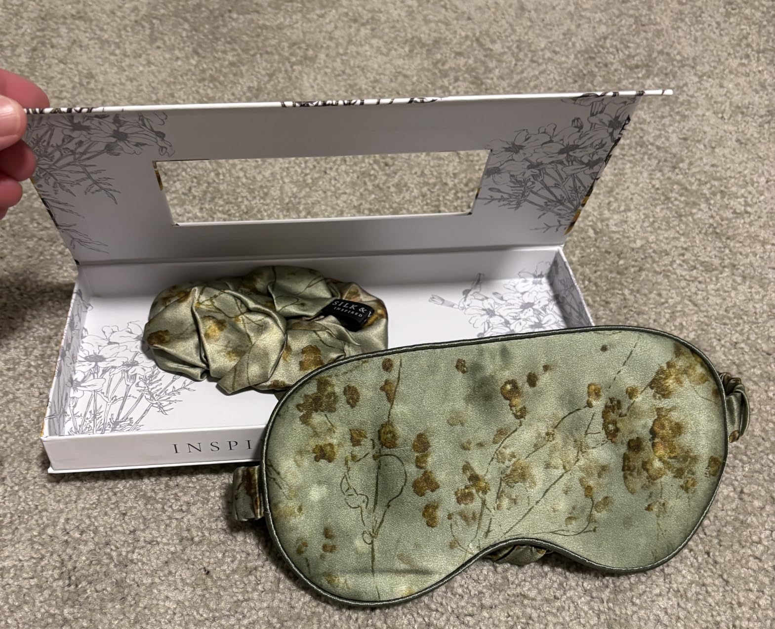 SILK & WILLOW - Botanical Print Pure Mulberry Silk Eye Mask & Scrunchie Gift Set, Luxurious Sleep Eye Mask & Hair Accessory Bundle, Durable Nature-Considerate Wellness Gifts for Women, Teal Marigold customer photo 1