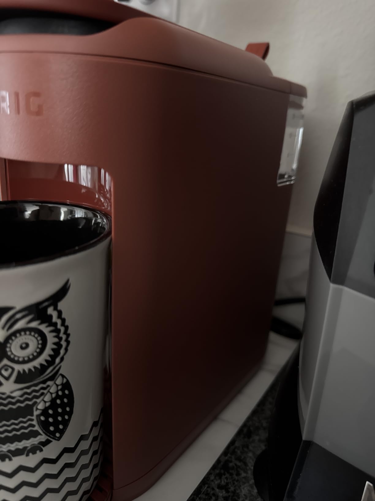 K-Mini Mate Single Serve K-Cup Pod Coffee Maker, Brews Up to 12 oz Cup, Compact Portable Coffee Machine for Small Spaces, Great for Dorms & Offices, Black customer photo 2