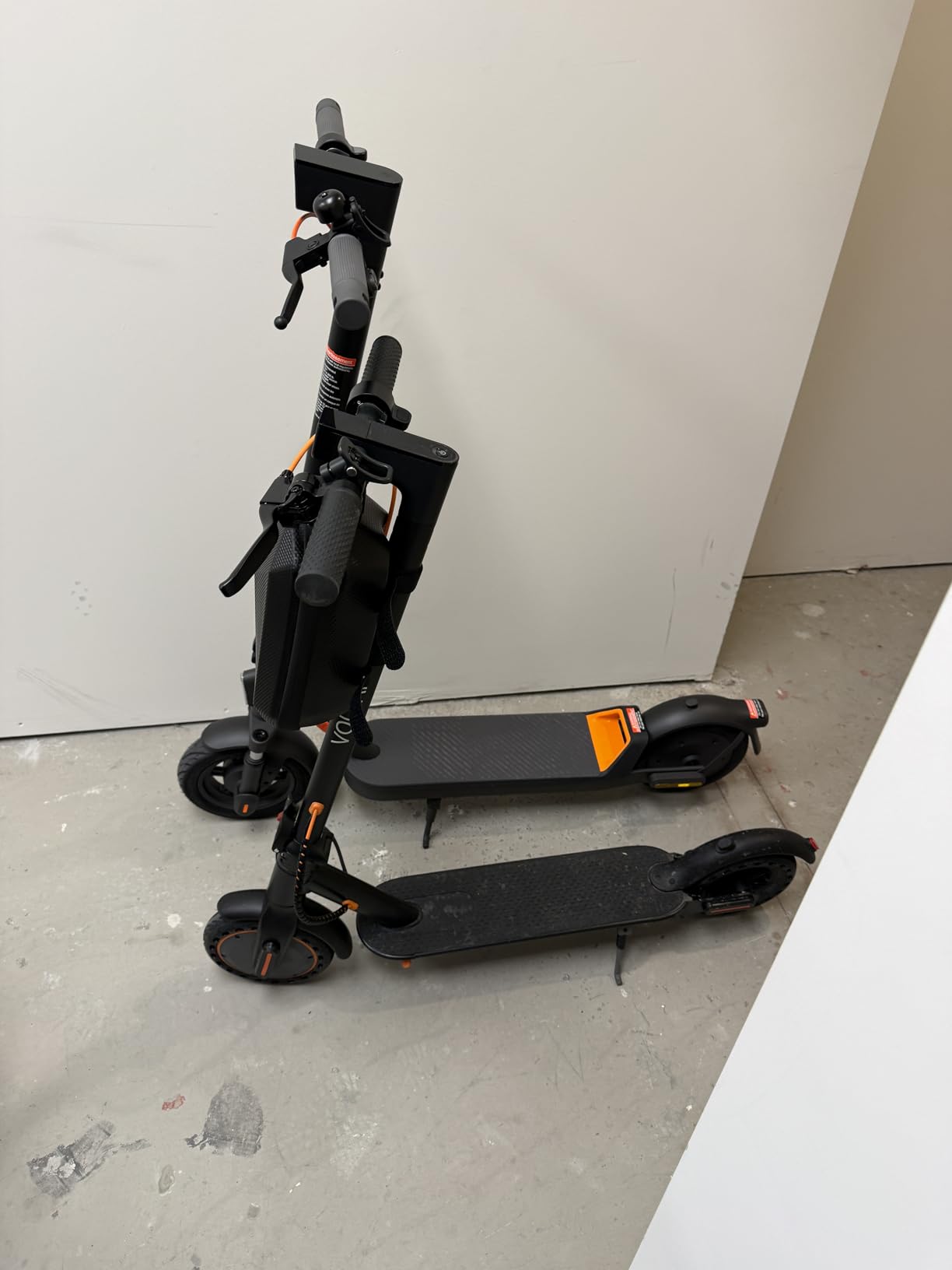 MEGAWHEELS A6L MAX Electric Scooter - 500W Motor, 31 Miles Range customer photo 1