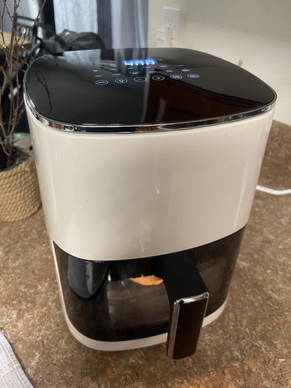 Simple Deluxe 12-in-1 Air Fryer 6.34 Qt, Digital Preset Airfryer with Visible Window, Nonstick and Dishwasher-Safe Basket customer photo 2