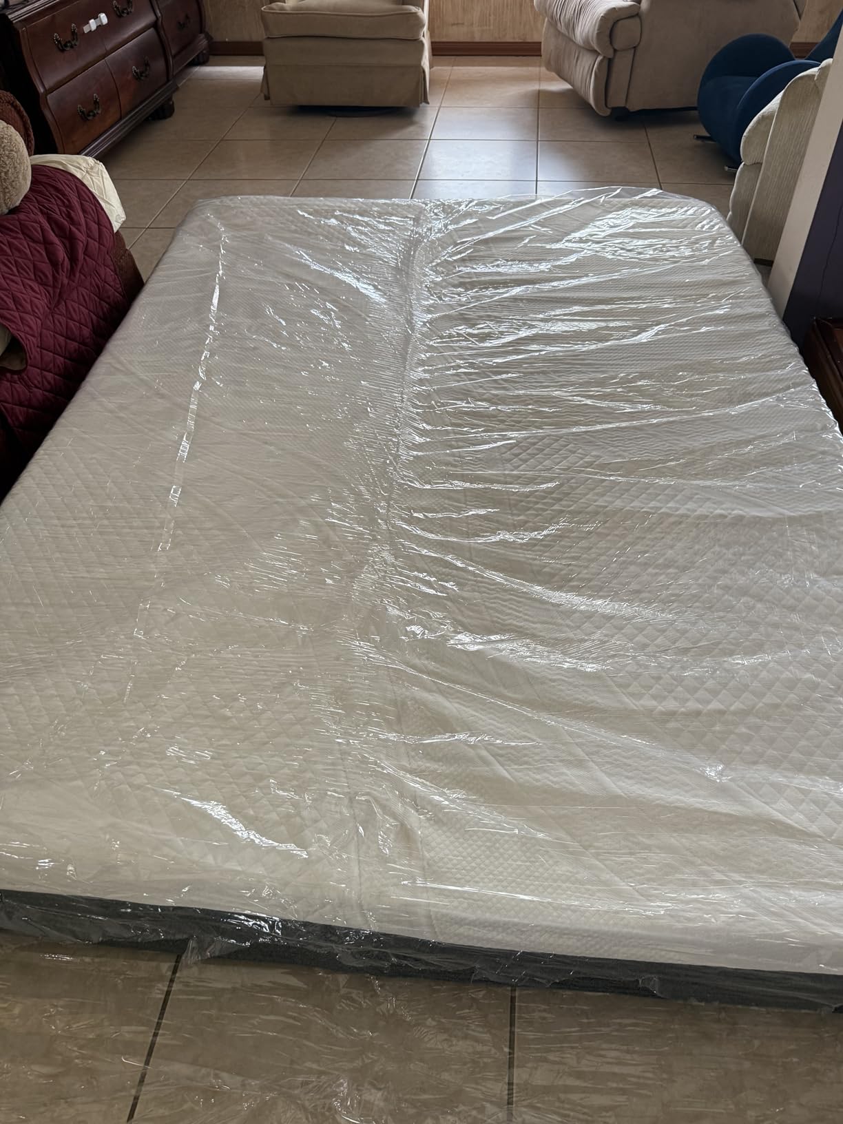 Novilla Bliss Cooling Queen Size Mattress, 12 Inch Gel-Infused Memory Foam Mattress Queen Size in a Box with Cool-Touch Nylon Cover, Pressure Relief & Body Support with CertiPUR-US Certified Foam customer photo 2