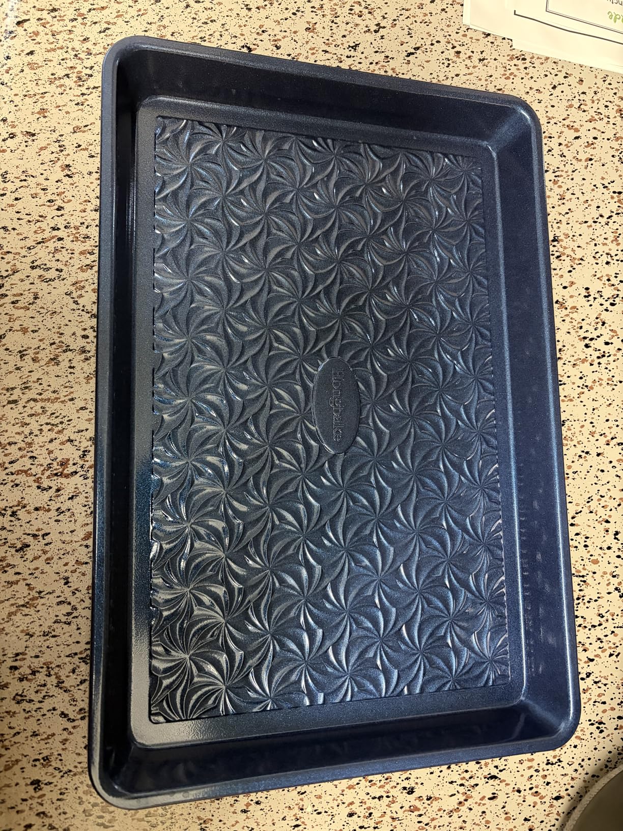 HONGBAKE Nonstick Baking Sheet Pan Set of 3, Cookie Sheets for Oven, Non-Toxic Half/Quarter/Jelly Roll Pans with Floral Swirl Texture, Heavy Duty 0.8mm Thick Oven Trays for Cooking, Dark Gray customer photo 1