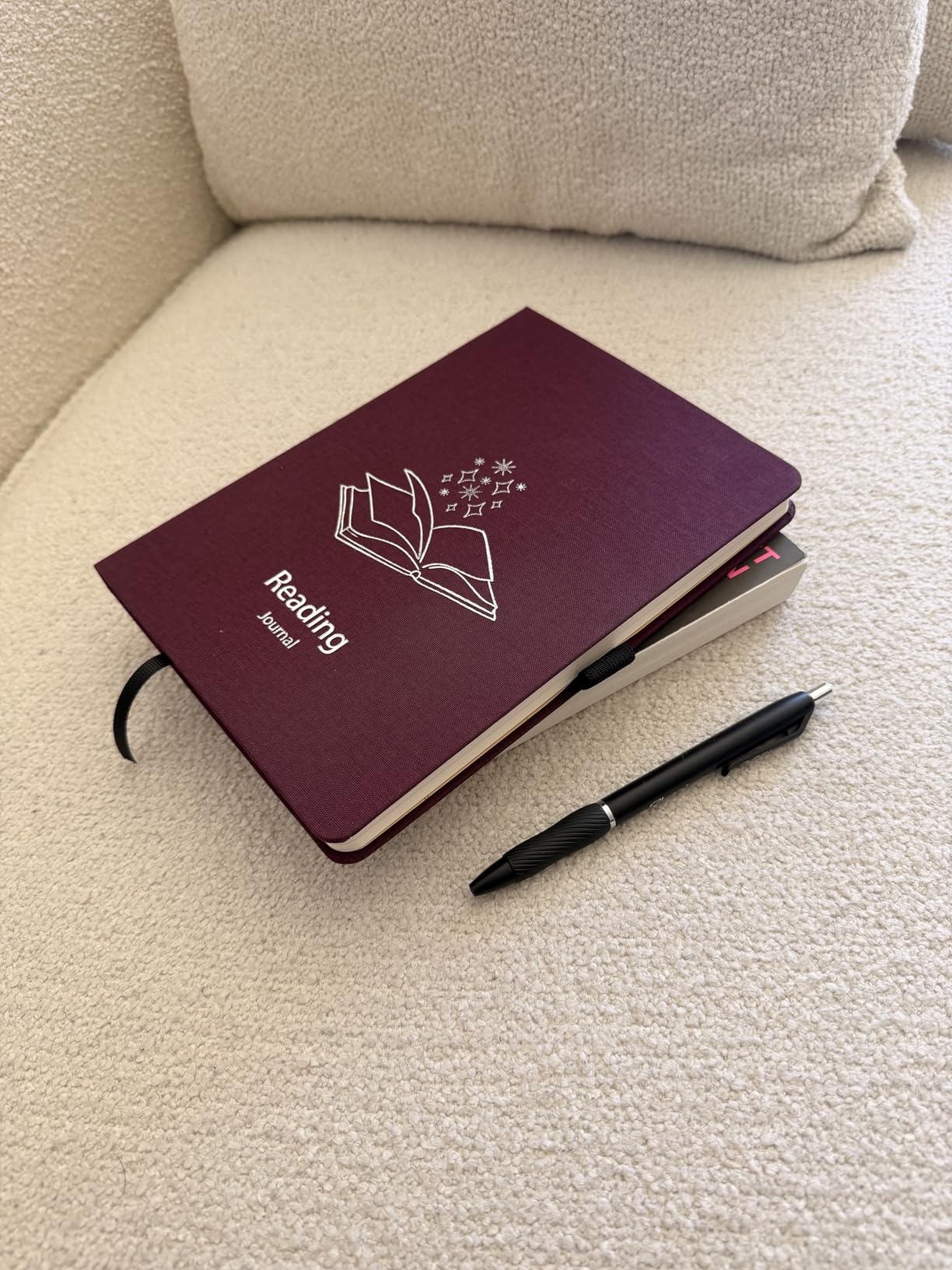 Dingbats* Reading Journal for Book Lovers - Thick Paper Thread-Bound Hardcover Book Tracker to Record Reads, Quotes & Reflections, with Elastic Closure, Pen Loop & Bookmarks for Organized Reading customer photo 1
