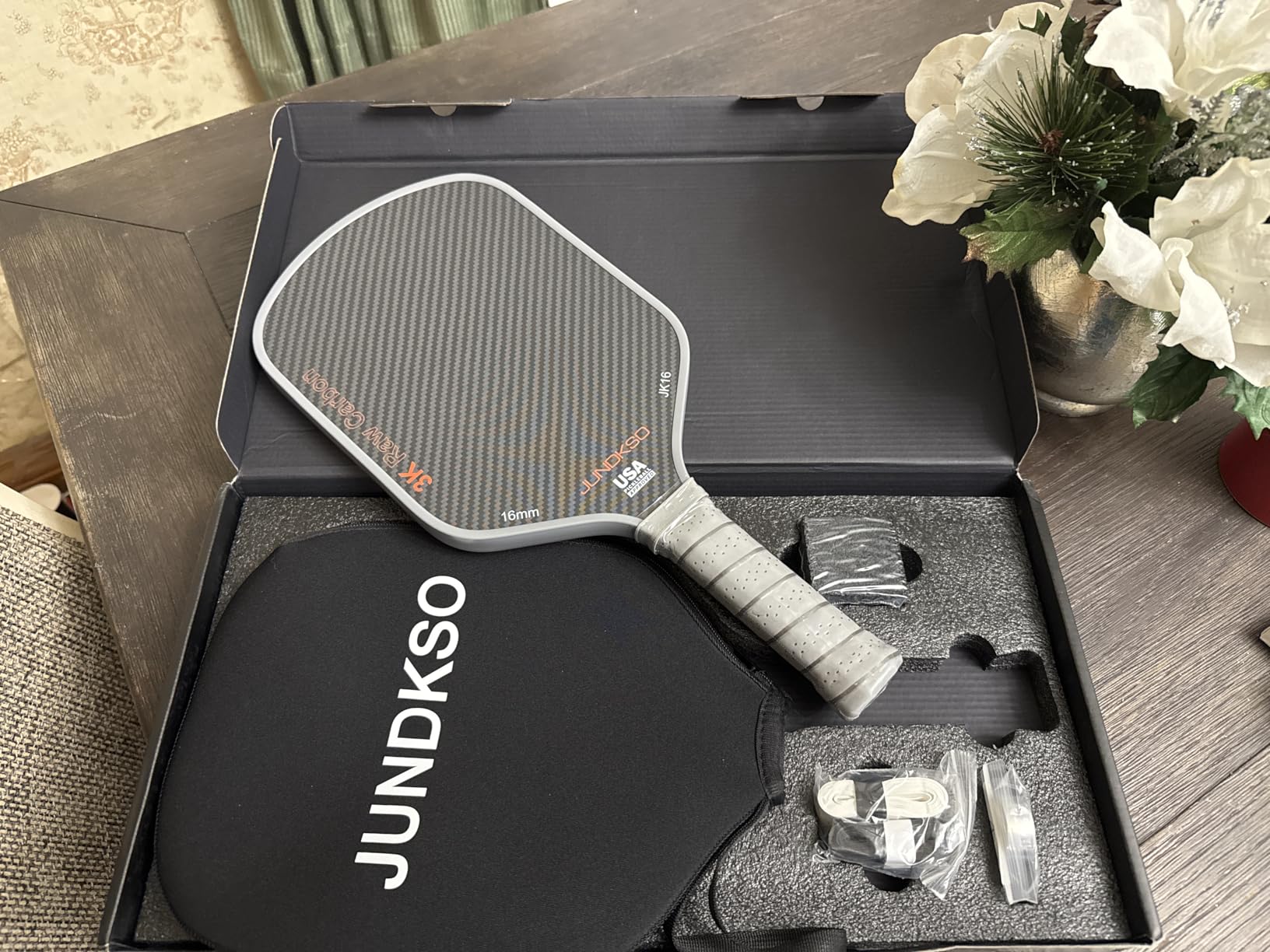 Professional Pickleball Paddles- T700 Carbon Fiber Pickle Racket- 3K Raw Carbon Frosted Surface for Enhanced Spin and Friction - USAPA Approved Offensive Long Paddle for Intermediate Advanced Players customer photo 2