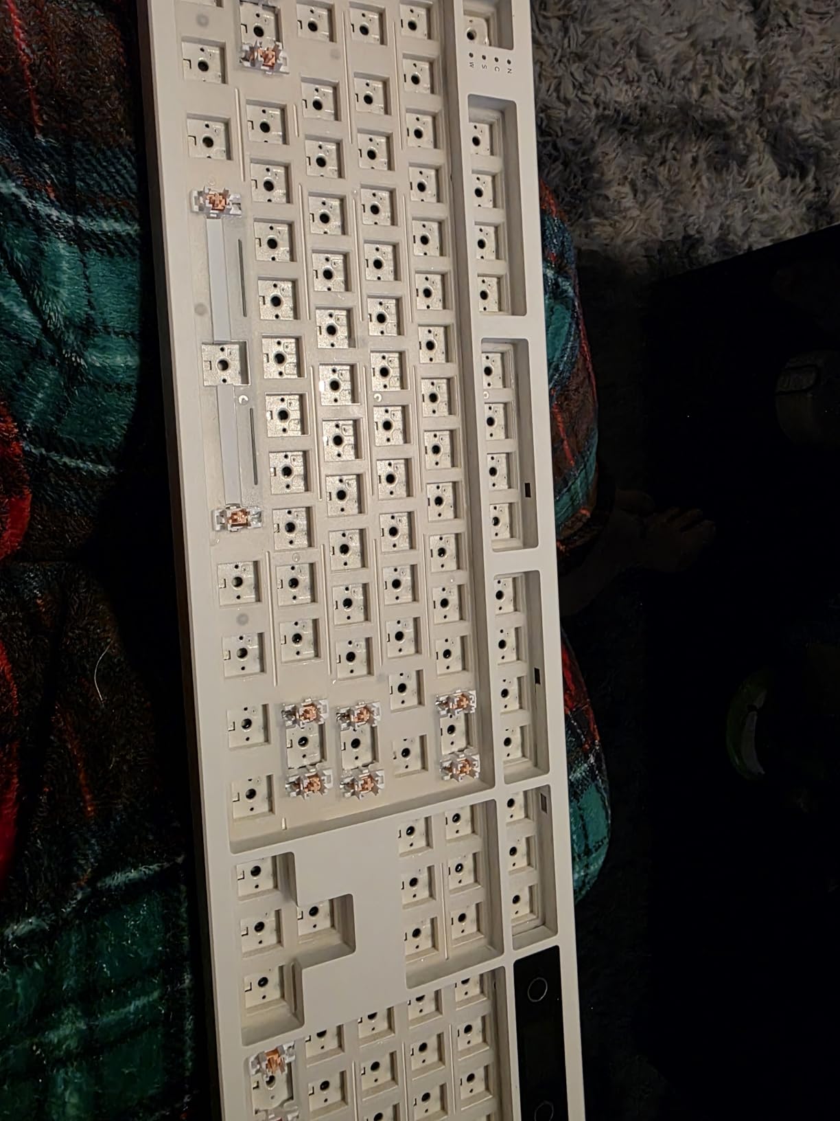EPOMAKER TH108 PRO Full Size Mechanical Keyboard with Screen & Knob, Wireless Gaming Keyboard with 10000mAh, Creamy Gasket, Hot Swap, Sea Salt Silent, White customer photo 2