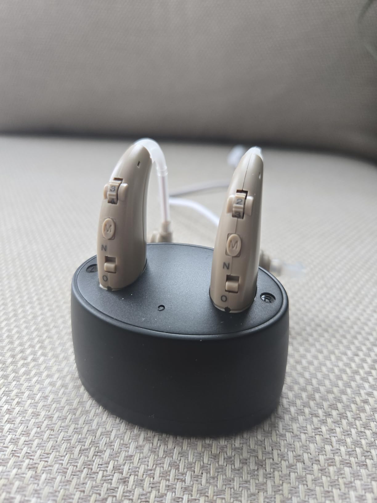 Hearing Aids for Seniors with Hearing Loss - Invisible Hearing Amplifiers for Adults with Noise Cancelingand Volume Control Comfort In-ear Hearing Devices (black) customer photo 2