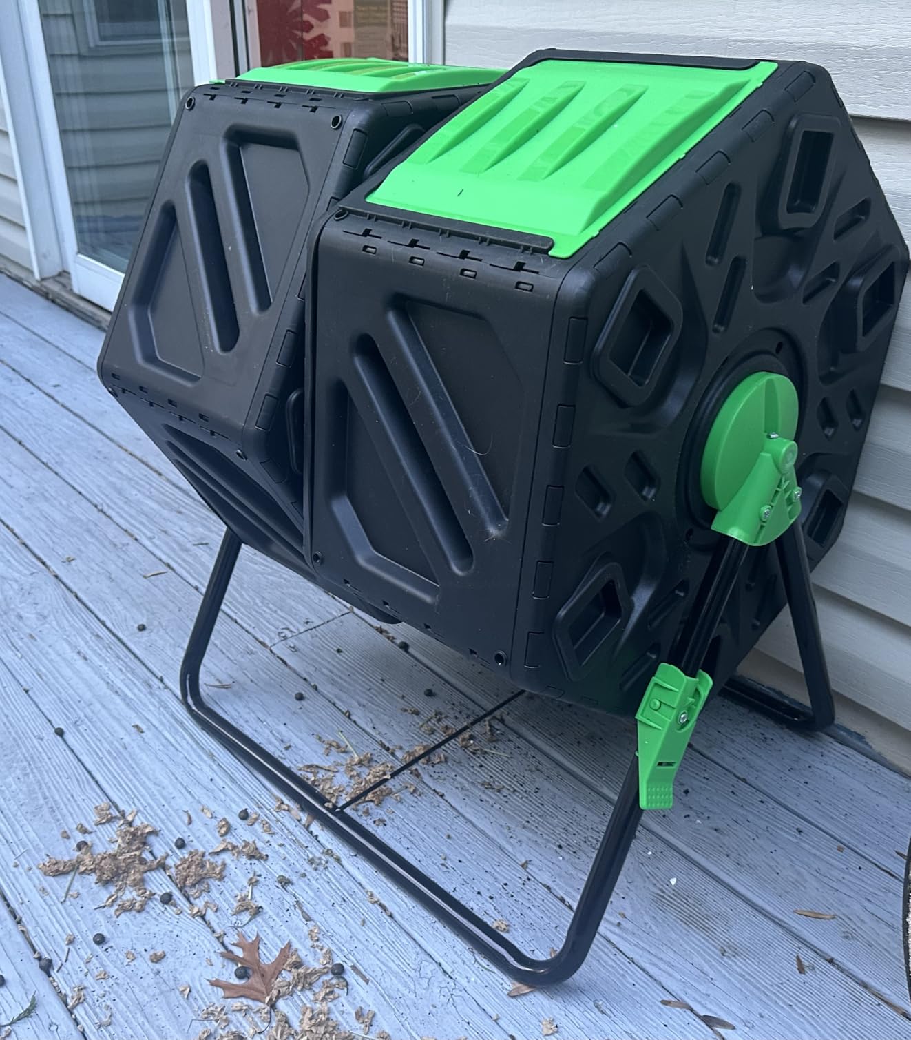 Dual Chamber Outdoor Compost Tumbler, Heavy-Duty Rotating Composter with Aeration & 2 Sliding Doors, 34.5 Gallon Composting Bin for Garden Kitchen Yard Waste customer photo 2