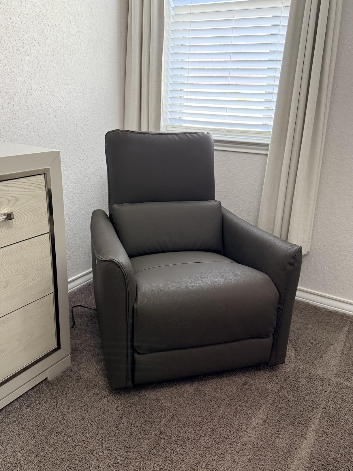 CHITA Oversized Power Recliner Chair Swivel Glider for Big and Tall, FSC Certified Living Room Nursery Rocking Chair with Lumbar Support, Linen customer photo 1