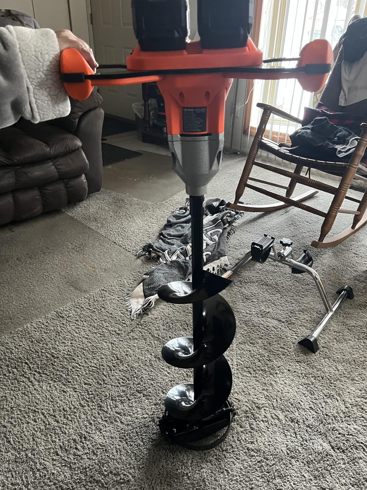 VEVOR 20V/40V Electric Ice Auger, 8 inch Diameter, 2 in 1 Battery Powered Ice Fishing Augers and Earth Auger Combo with Top Plate, Turbo High-Speed Cutting System and Blade Guard customer photo 1