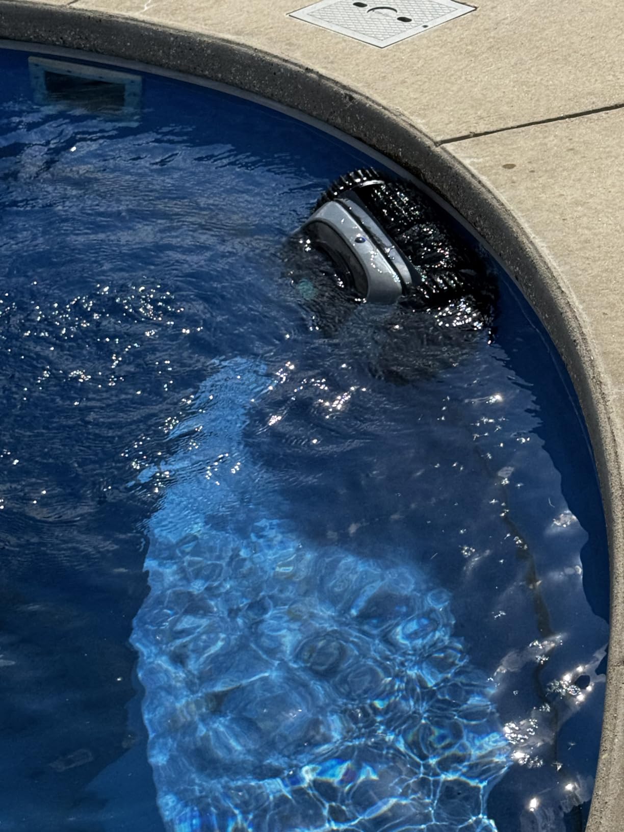 WYBOT Pool Vacuum for Inground Pools, 4-in-1 Cordless Robotic Pool Cleaner for Above Ground Pools, Triple-Motor up to 1,614 Sq.ft, Wall & Waterline Cleaning, WiFi & Bluetooth (Gray Green) customer photo 2