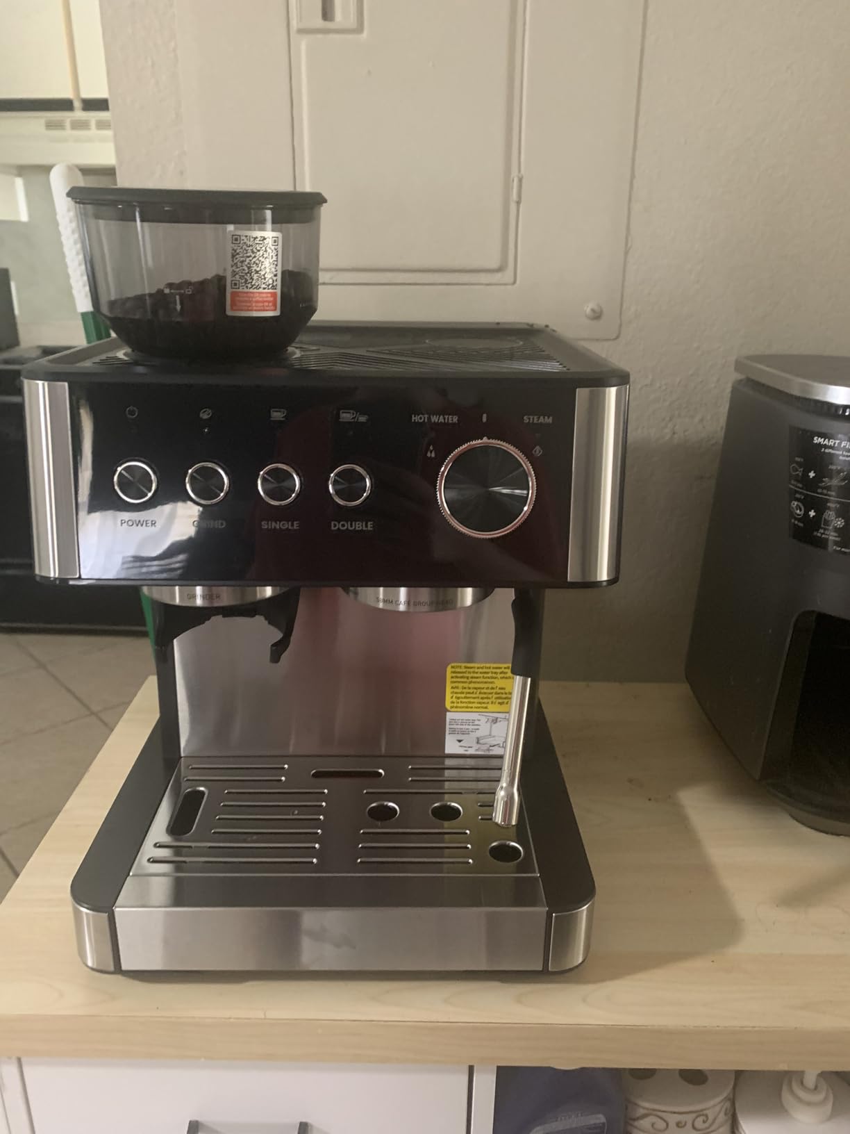 (2026 Upgrade) Espresso Machine with Grinder, Expresso Coffee Machines with Built-in Anti-Clog Coffee Grinder/Milk Steam Wand/Frother customer photo 2