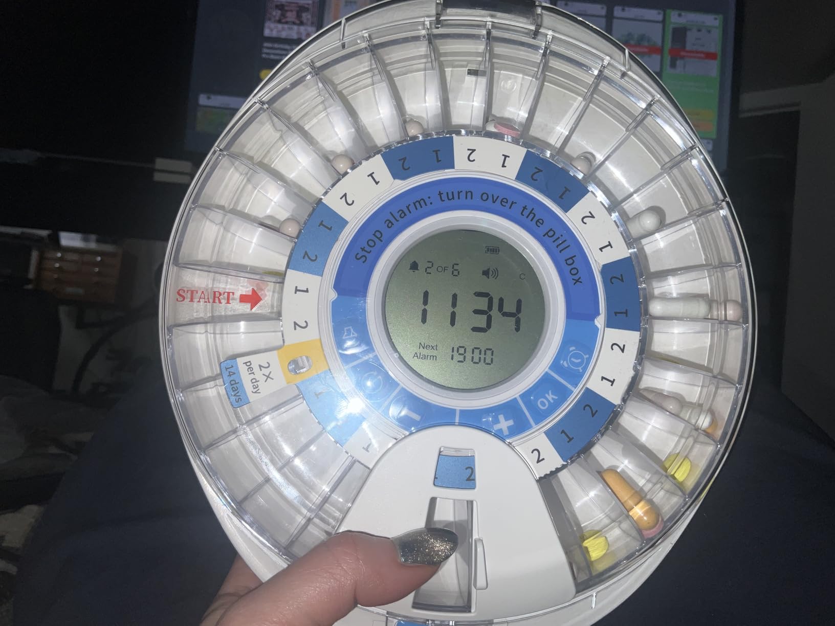 Betife 2nd Gen Automatic Pill Dispenser for Elderly with Alarm - 28 Slots, Key Locked, Alarm & Light Reminder, Mix-Proof, XL Display, 6 Dosage Rings, Easy Setup for Daily Medication customer photo 2
