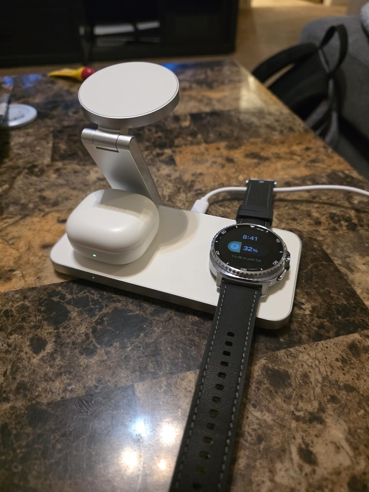 3-in-1 Charging Station for Samsung, Magnetic Fast Wireless Charger Stand Compatible with MagSafe for Galaxy S26/S25/S24/S23/Z Fold/Flip Series, Galaxy Watch Ultra/8/7/6/5, Galaxy Buds Pro/4/3/2 customer photo 1