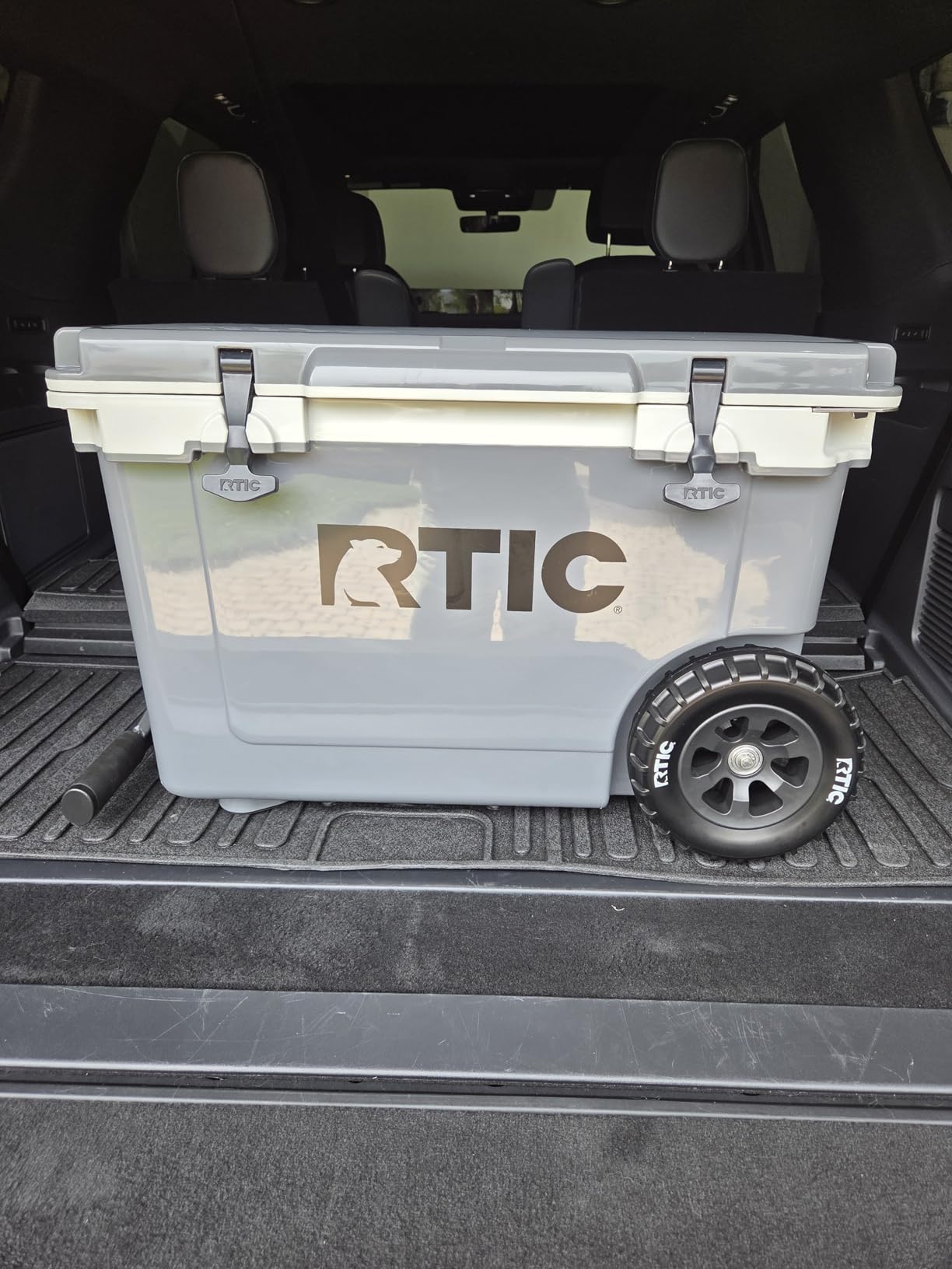RTIC 52 Quart Ultra-Light Wheeled Hard Cooler customer photo 2