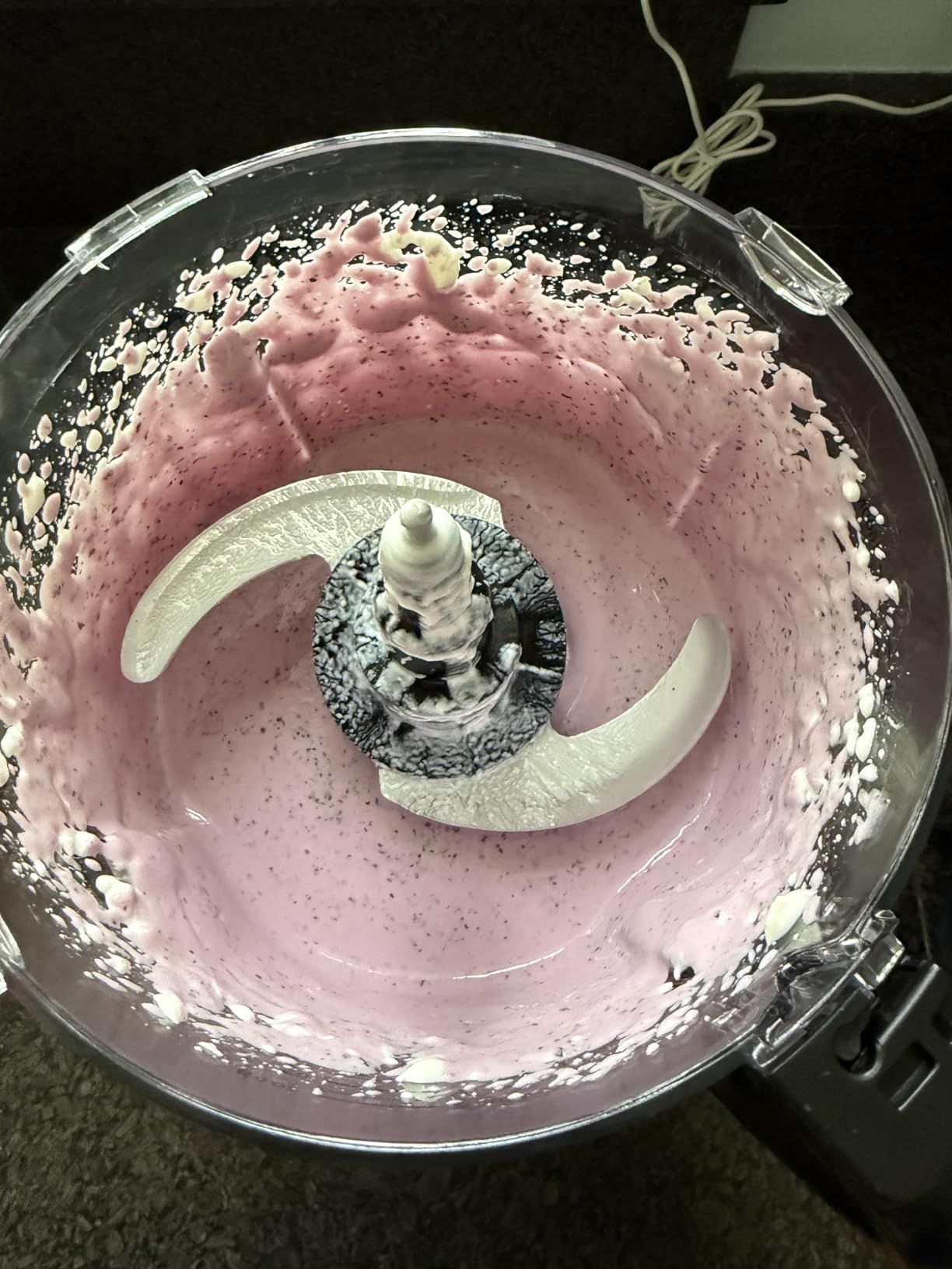 UltraCrush Professional Kitchen System | 1500W, 72oz Full-Size Blender, 8-Cup Food Processor & 18 oz To-Go Cup | Total Crushing Technology, Smoothies, Ice Crush, Chopping & More | Silver | BP401 customer photo 2